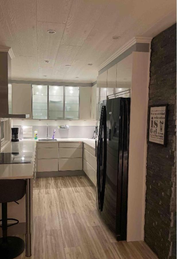 Beautiful 5-Bed Villa In מאנדאל מראה חיצוני תמונה
